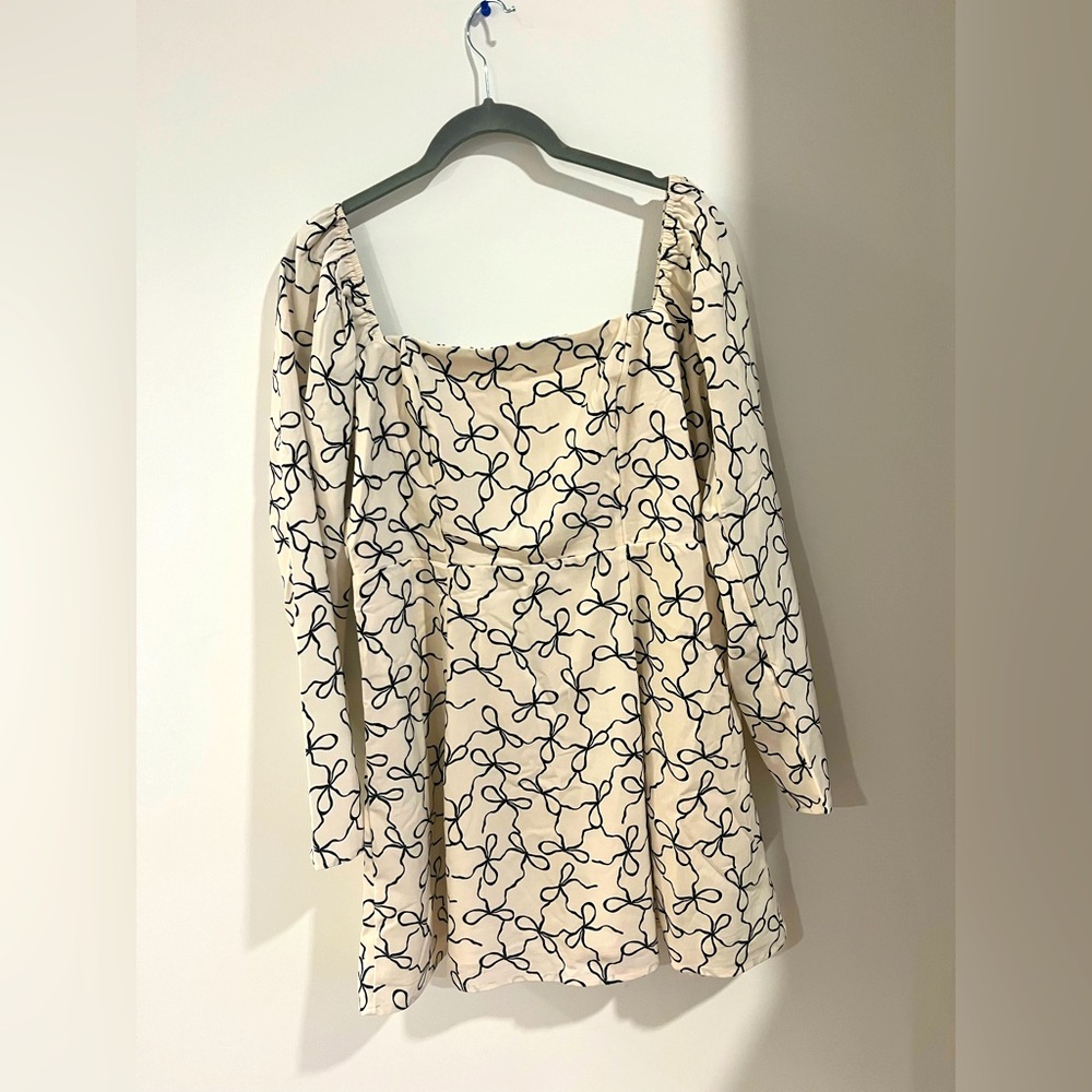 Abercrombie & Fitch Long Sleeve Bow Dress